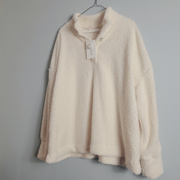 NEW Como Blu Fuzzy Faux Fur Sweater with Pearl Buttons size 1X off white/cream - Picture 2 of 8